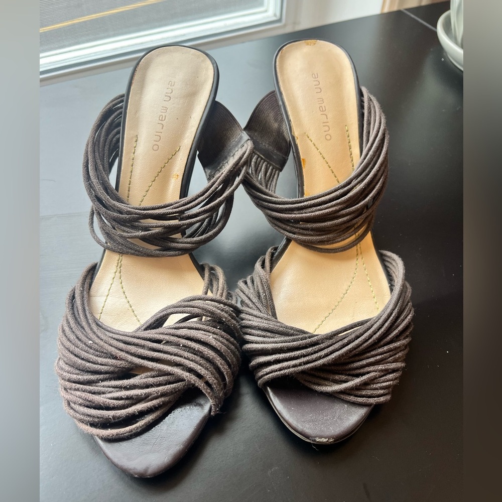 Ann Marino brown kitten heels